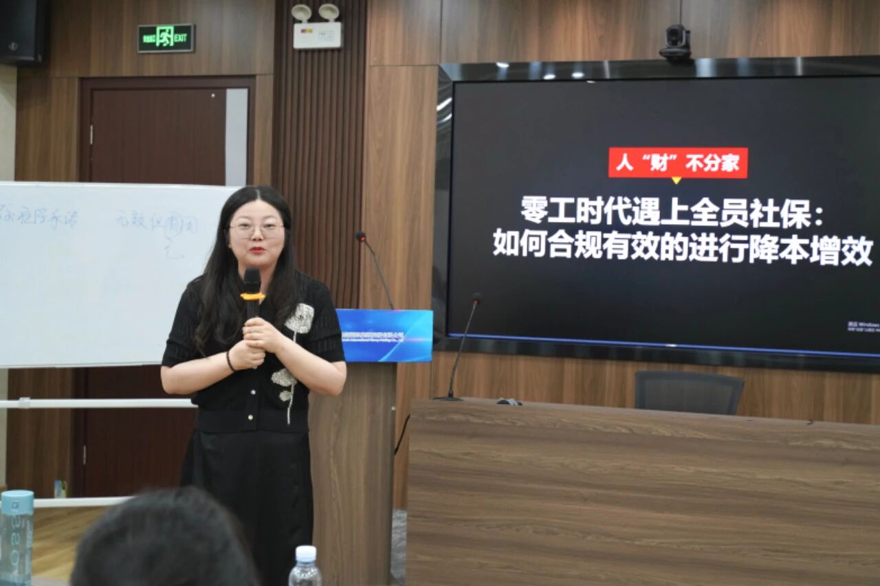 1763007381161137.jpg d80d1f9e5a28744bab504cc04f3035a3.jpg